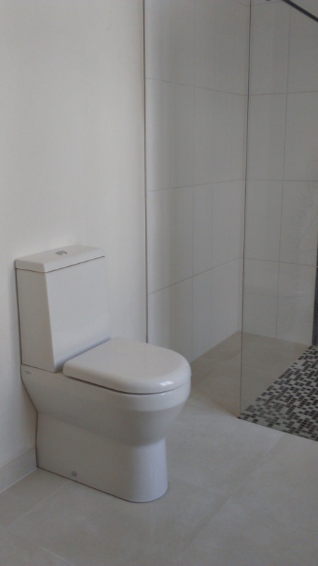 Italian Style Shower Room, Asnois